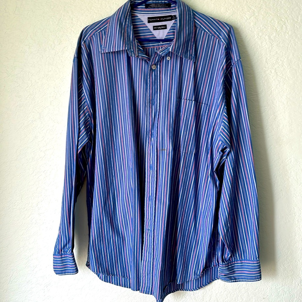 Tommy Hilfiger XL blue, whir, red striped dress shirt 💙